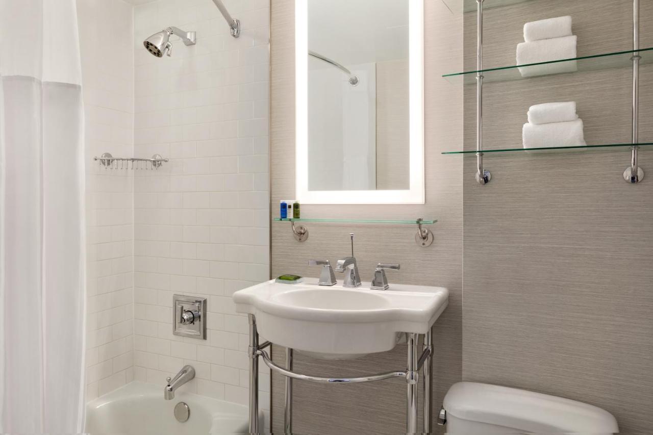Hotel Baltimore Downtown-Inner Harbor Bagian luar foto